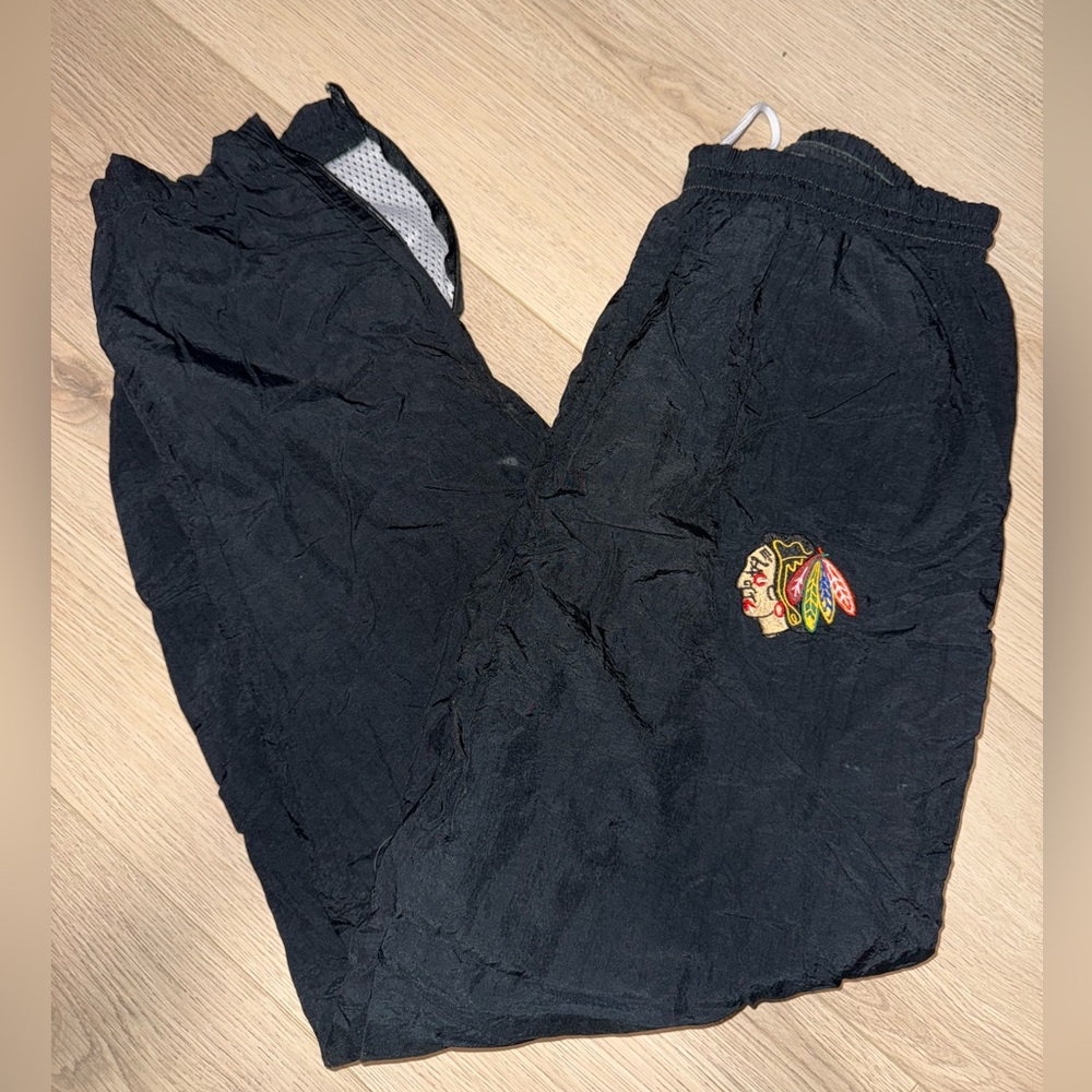 Vintage NHL Chicago Blackhawks Black Windbreaker Pant